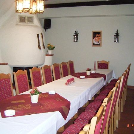 Pension & Gasthaus Kahren Buitenkant foto