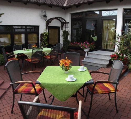 Pension & Gasthaus Kahren Buitenkant foto
